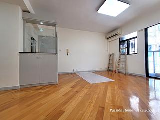 Happy Valley - Hawthorn Garden 10