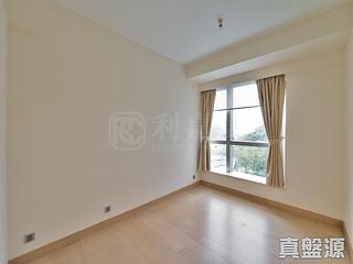 Wong Chuk Hang - Marinella Block 6 04