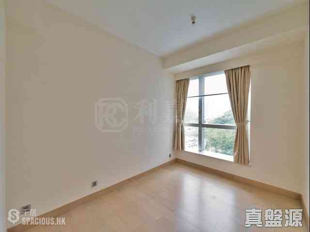 Wong Chuk Hang - Marinella Block 6 04