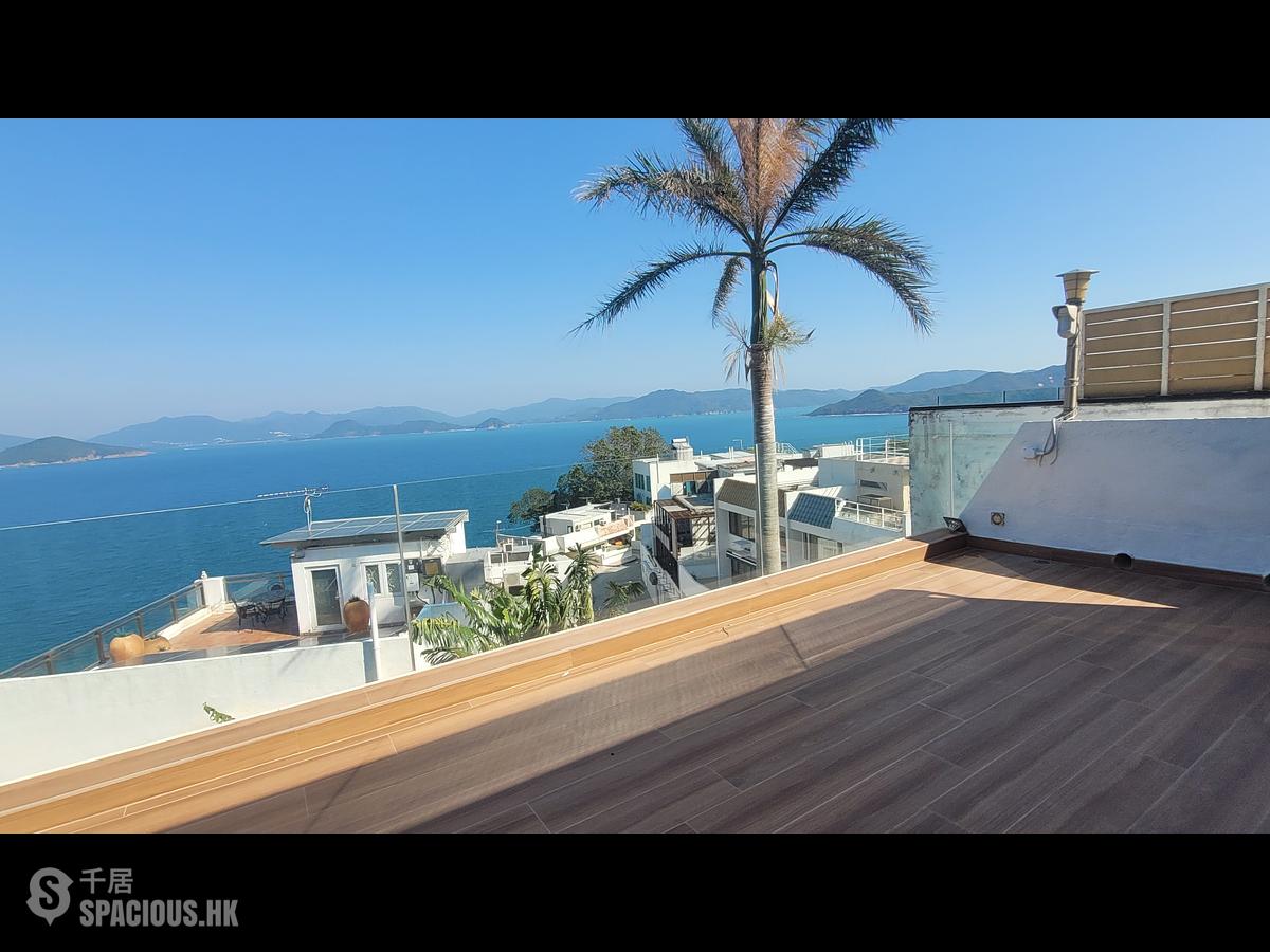 Clear Water Bay - Golden Lake Villa 01
