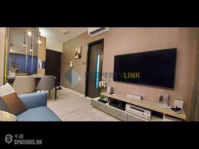 Sai Ying Pun - Centre Place 03