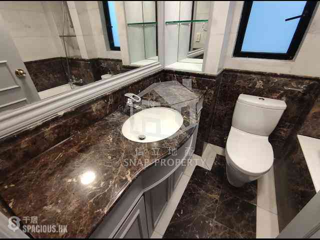 Ap Lei Chau - South Horizons Phase 4 The Oasis Berkeley Court (Block 33) 11