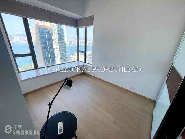 Sai Ying Pun - Island Crest Block 1 02
