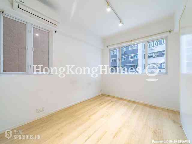 Soho - Caravan Court 05
