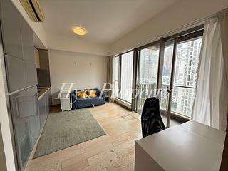 Sai Ying Pun - Island Crest 03