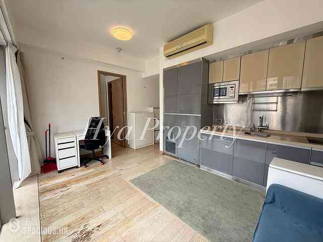 Sai Ying Pun - Island Crest 04