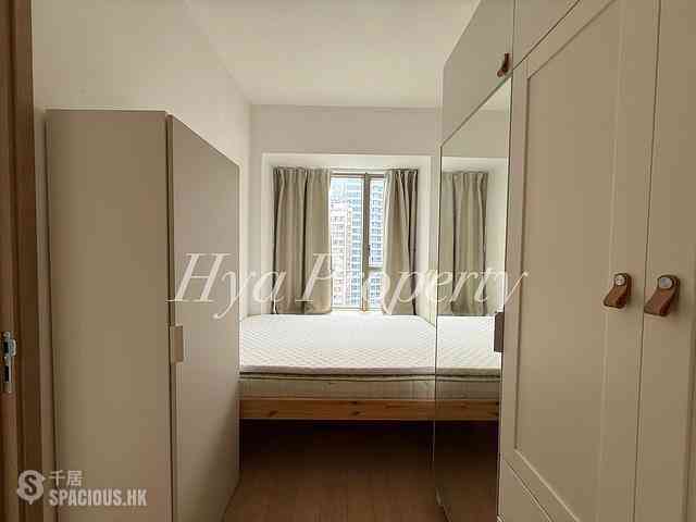 Sai Ying Pun - Island Crest 06