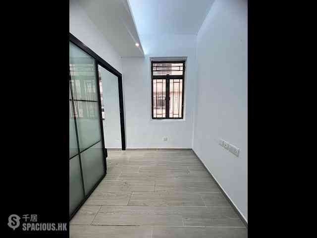 Tsim Sha Tsui - Ocean View Court 05