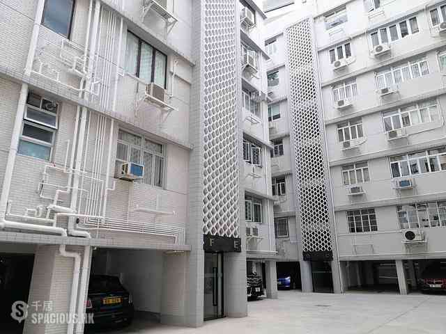 Mid Levels Central - Hong Lok Mansion 06