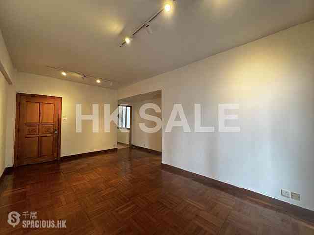 Mid Levels Central - Tak Mansion 04