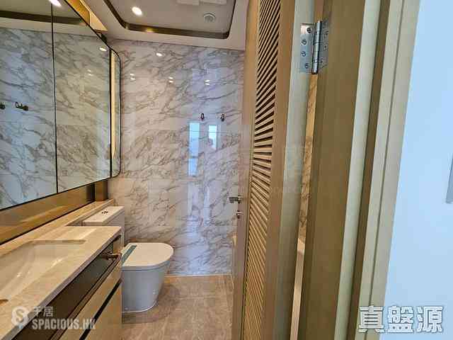 Cheung Sha Wan - Grand Victoria 13