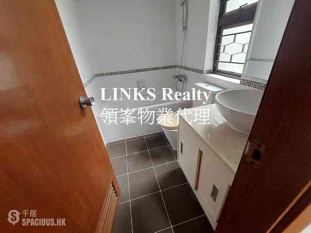 Stubbs Road - Taipan Court 05