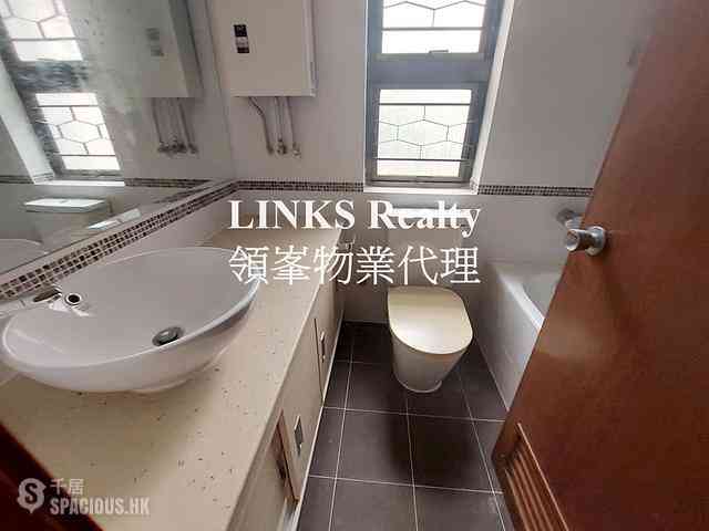 Stubbs Road - Taipan Court 07