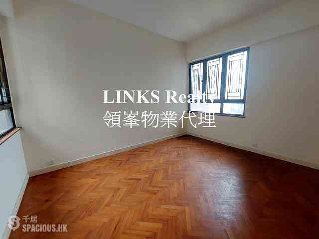 Stubbs Road - Taipan Court 09