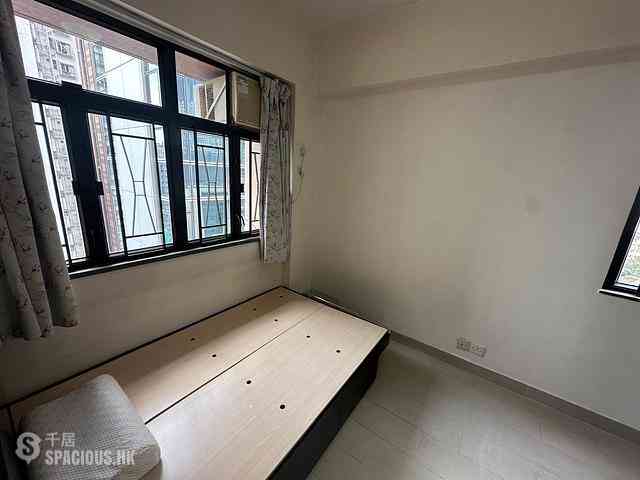 Kennedy Town - Nan Sang Building 07
