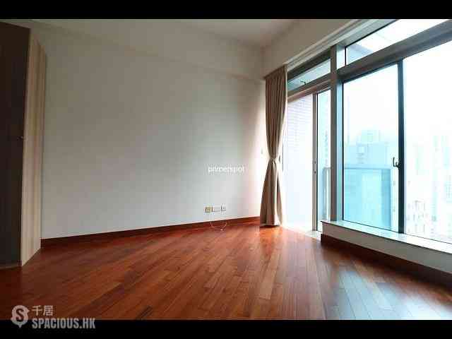 Wan Chai - The Avenue Phase 2 05
