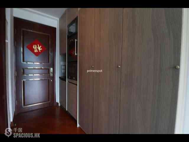 Wan Chai - The Avenue Phase 2 06