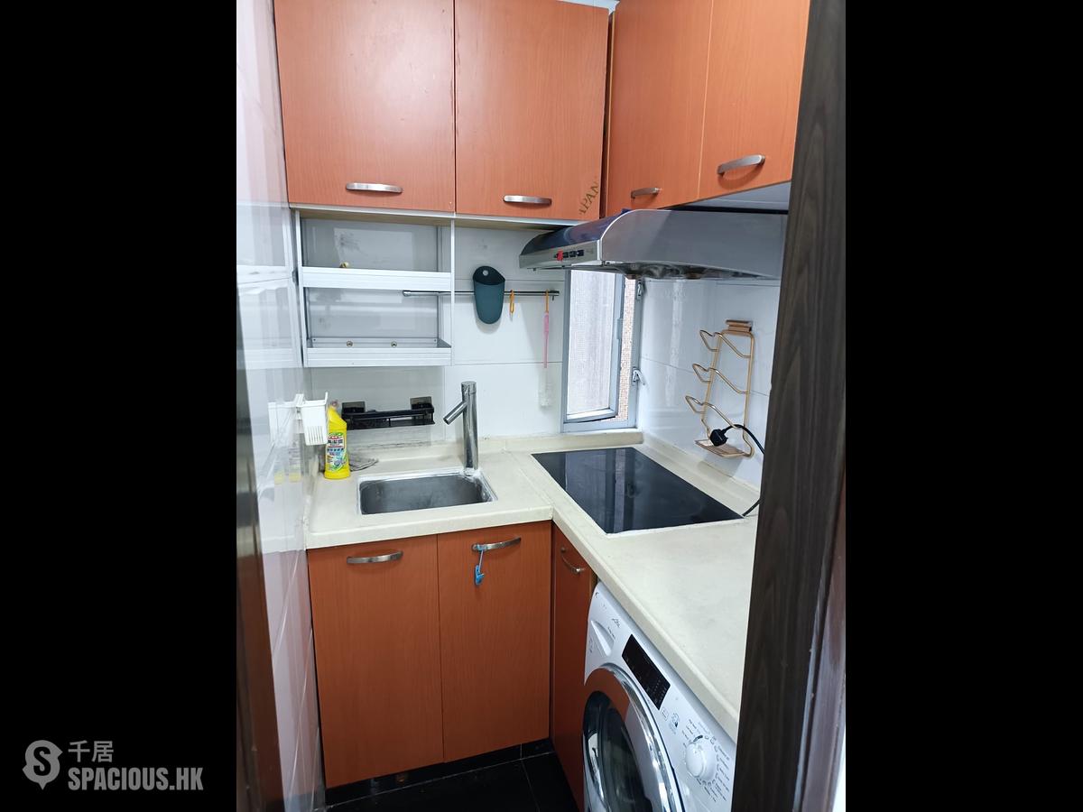 Wan Chai - Tonnochy Towers Block B 01