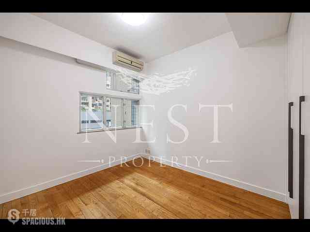 Mid Levels Central - Kings Court 05