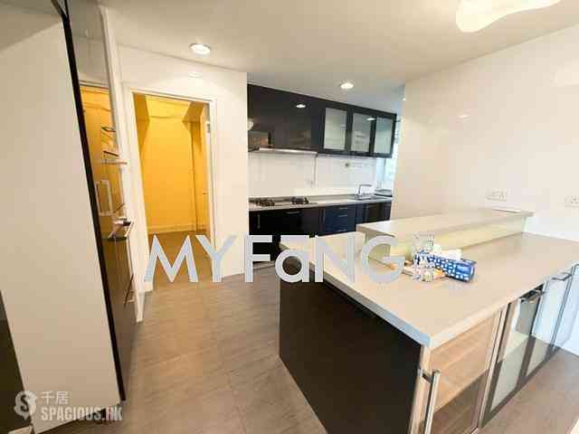 Pok Fu Lam - Woodbury Court 11
