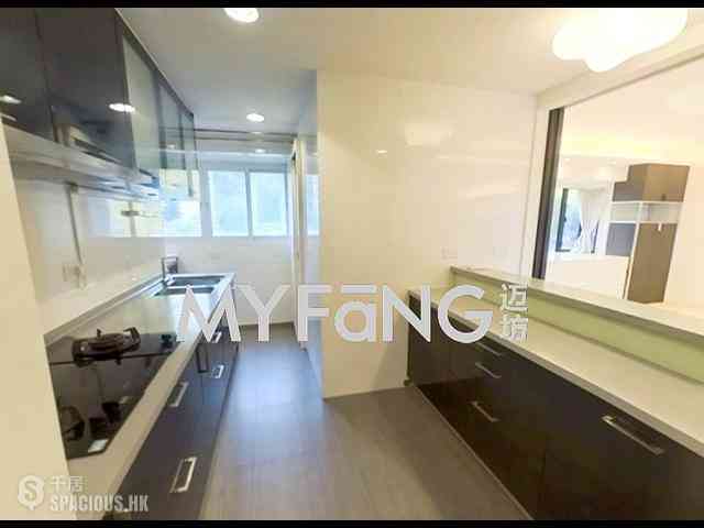 Pok Fu Lam - Woodbury Court 15