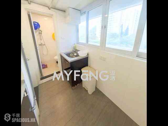 Pok Fu Lam - Woodbury Court 17