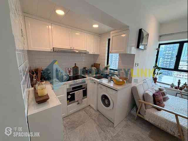 Sheung Wan - The Bellevue Place 02