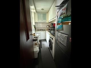 Kennedy Town - The Merton Tower 1 10