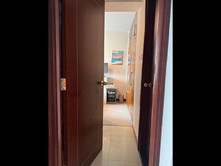 Kennedy Town - The Merton Tower 1 07