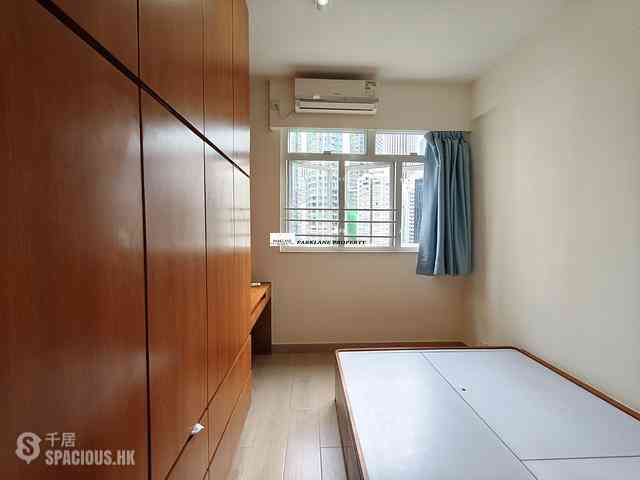 Wan Chai - Hip Sang Building 05