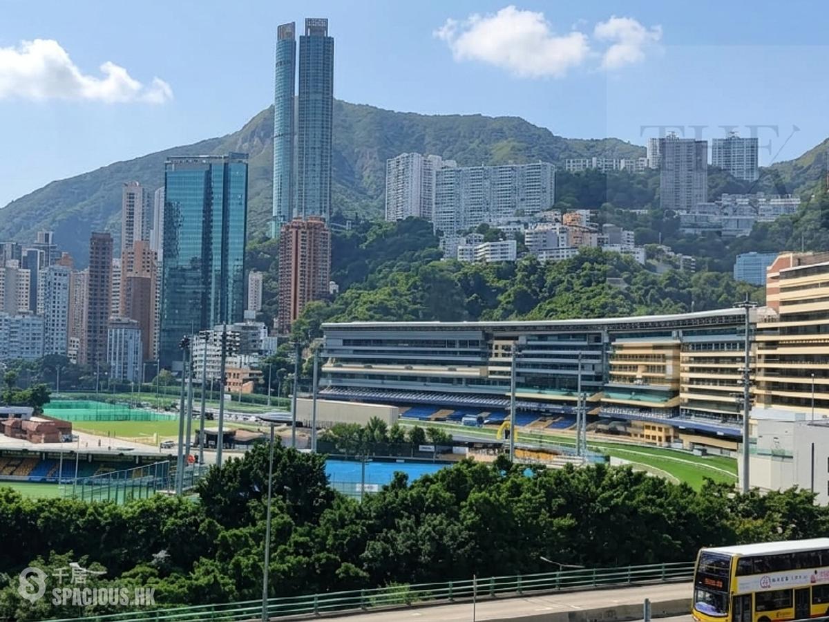 湾仔 - 摩理臣山道76号 01