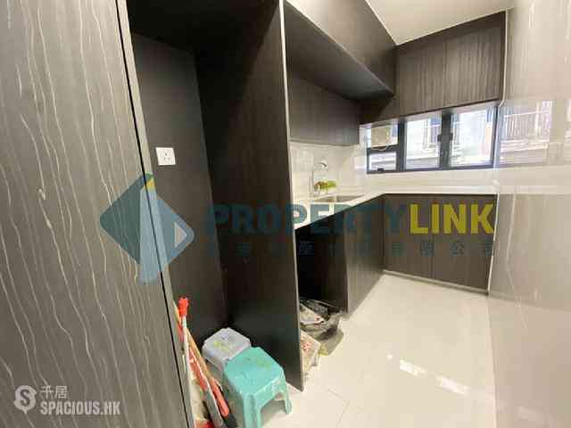 Sheung Wan - Kamcourt Building 05