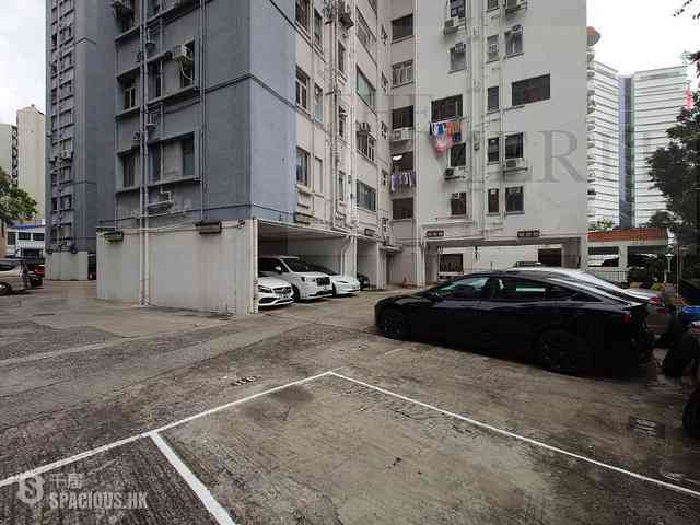 Stubbs Road - Miramar Villa 02