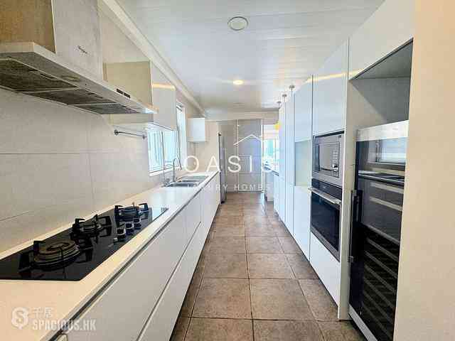 Stubbs Road - Leon Court 04