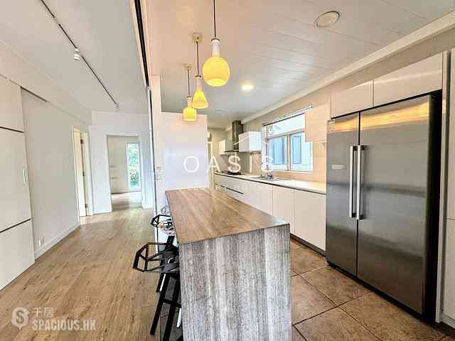 Stubbs Road - Leon Court 08