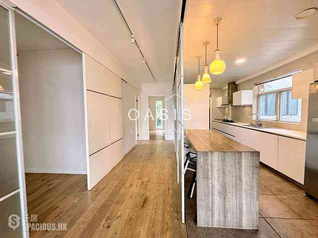 Stubbs Road - Leon Court 13