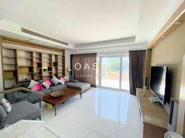 Wong Chuk Hang - Manly Villa 06