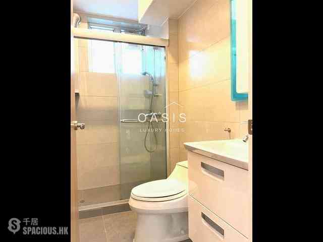 Mid Levels Central - Brewin Court 06