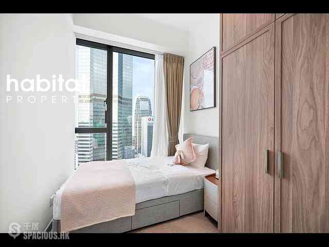 Central - One Central Place 11
