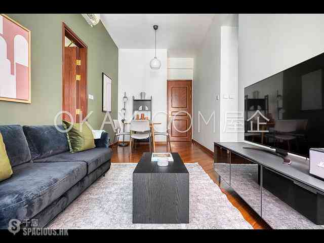 Wan Chai - The Avenue Phase 2 02