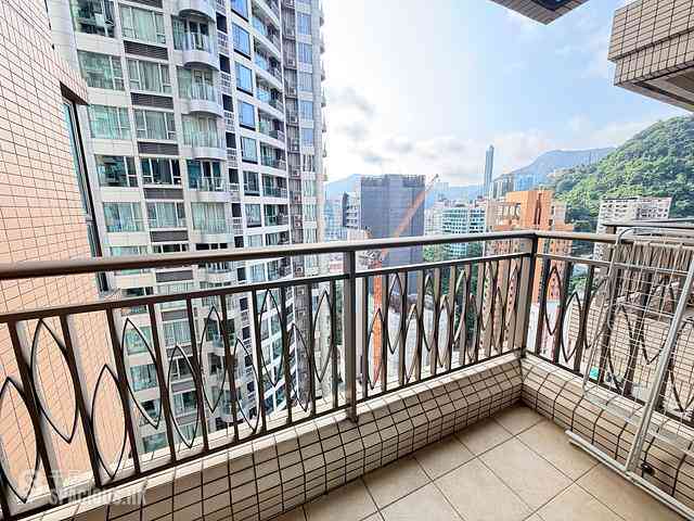 Wan Chai - The Zenith 03