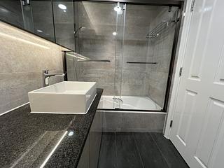 Mid Levels Central - Kennedy Heights 12