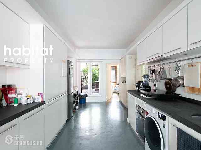 Soho - 122, Hollywood Road 02