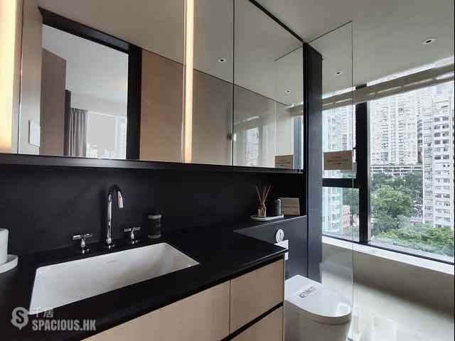 Sheung Wan - 42, Tung St. 08