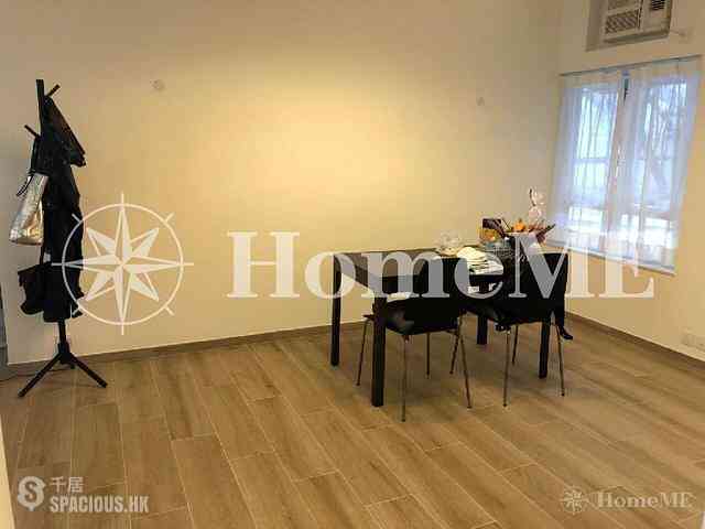 Braemar Hill - Hanking Court 02