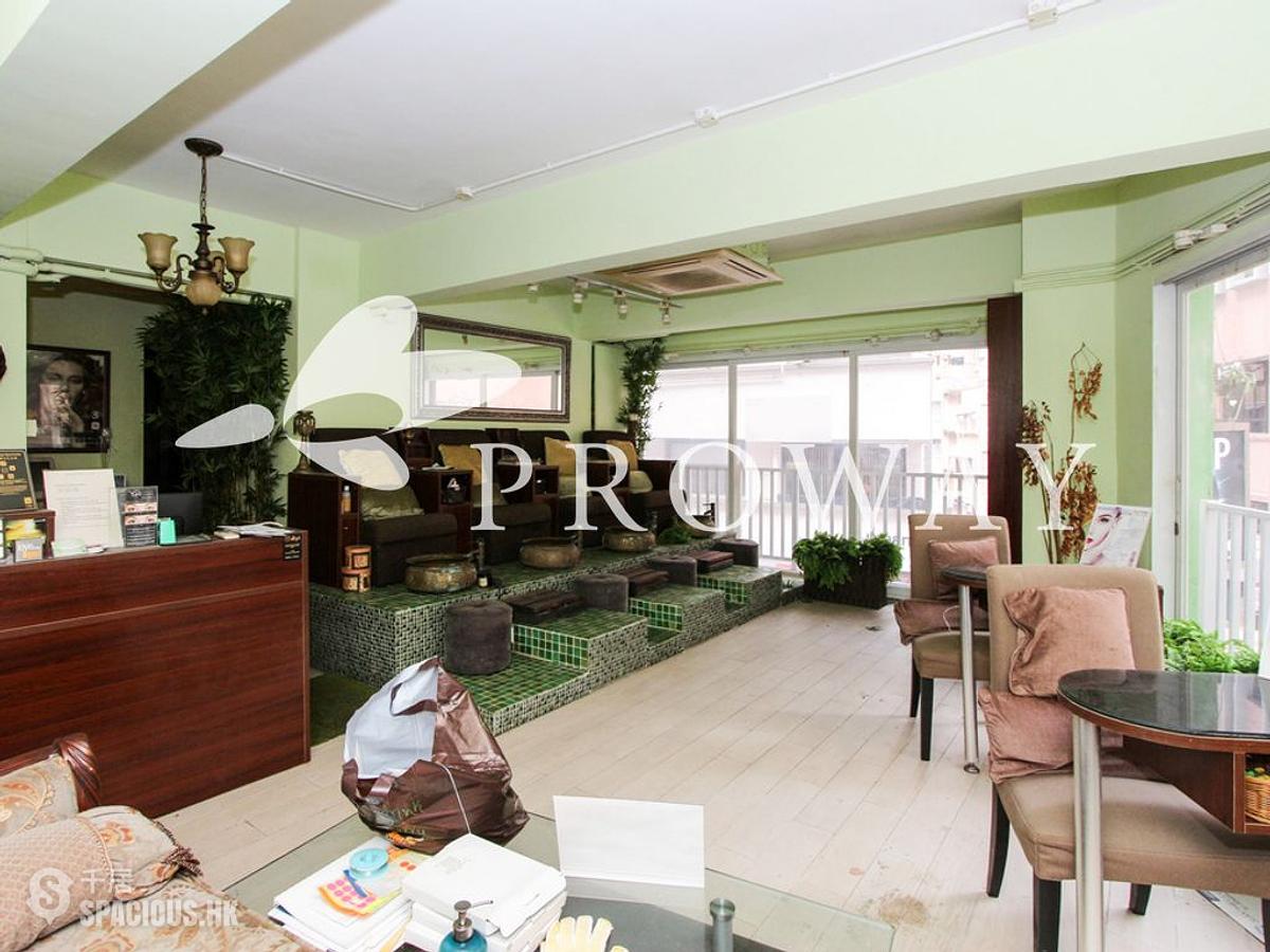 Soho - 49-49C, Elgin Street 01