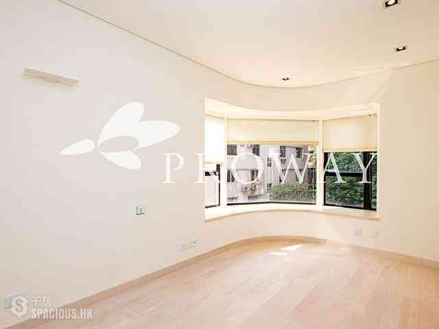 Happy Valley - Celeste Court 05