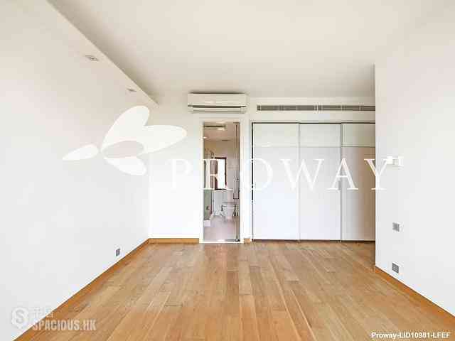 Chung Hom Kok - Cypresswaver Villas 06