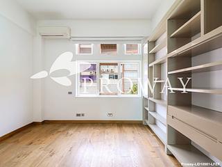 Chung Hom Kok - Cypresswaver Villas 09