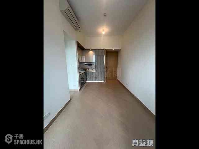 Cheung Sha Wan - Grand Victoria 02